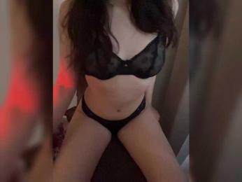 MilaBliss webcam bongacams model stream image