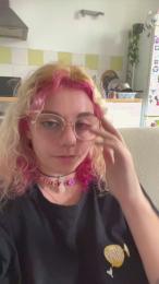 Emy_2002 webcam model stream image