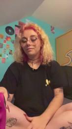 Emy_2002 webcam model stream image