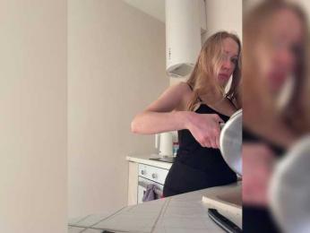 LiiBaby webcam model stream image