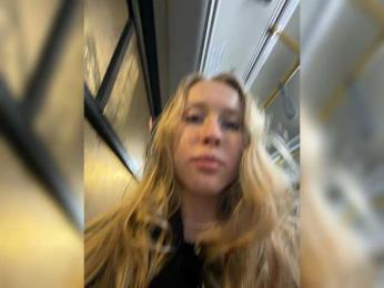 LiiBaby webcam model stream image