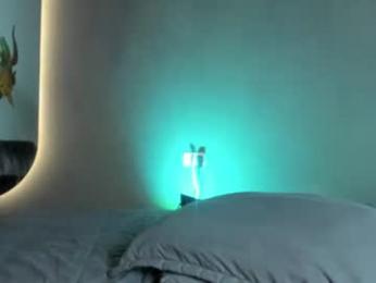 sweet_lia1_ webcam chaturbate model stream image