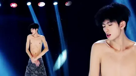 Exo-bigGG webcam model stream image