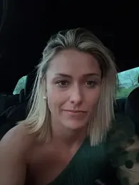 petrouchkaaa_ webcam model stream image