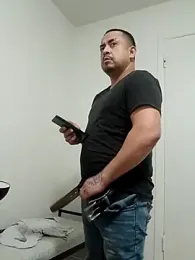 hungpenis210 webcam model stream image