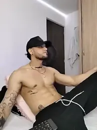 morenosiam webcam stripchat model stream image