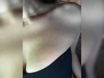 ____- webcam bongacams model stream image