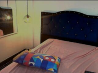 Scarlet Dash webcam model stream image