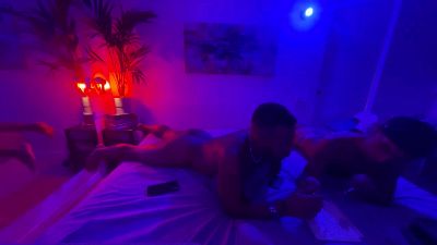 ReVersablepig webcam model stream image