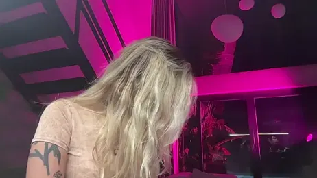 _Kiss_me_hard_ webcam model stream image