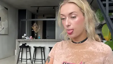 _Kiss_me_hard_ webcam model stream image