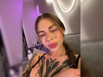 Kris- webcam model stream image