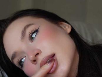 blackvelveet webcam bongacams model stream image
