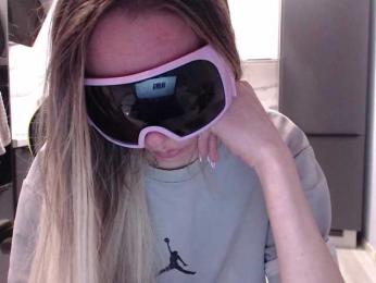 blondalina webcam bongacams model stream image