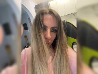 blondalina webcam model stream image