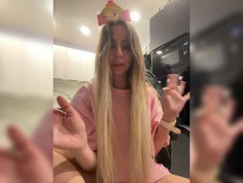 blondalina webcam model stream image