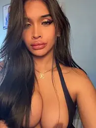 PrettyYoungHugeCockTS webcam stripchat model stream image