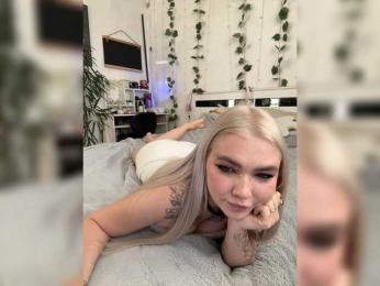 emmagoodgirl webcam model stream image