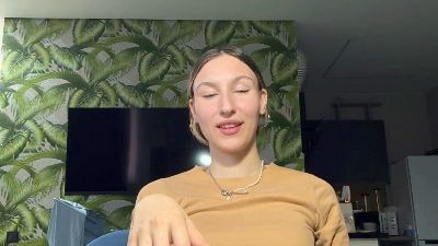 KristalUllman webcam model stream image