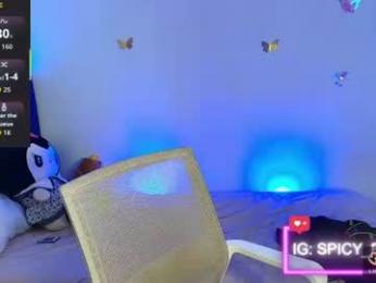 naty_lux19 webcam model stream image