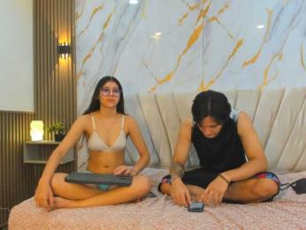 sweetauracouple webcam model stream image