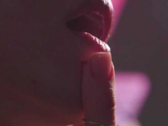 Taanni webcam bongacams model stream image