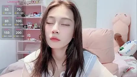 lris-Beauty webcam stripchat model stream image