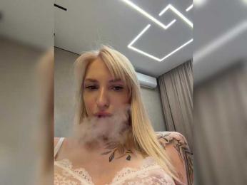 Cristi-Candy webcam bongacams model stream image