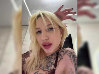 Cristi-Candy webcam bongacams model stream image