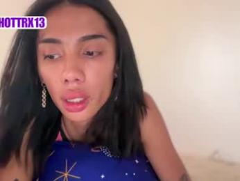 trixieemerald webcam model stream image