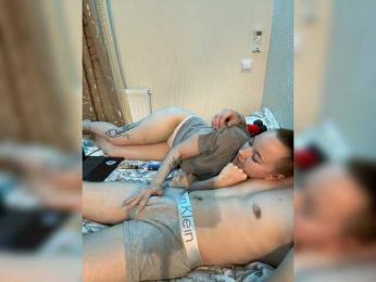 Bunniesss webcam bongacams model stream image