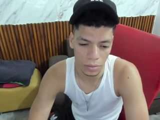 mike-guzman webcam model stream image