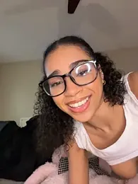 Kiki_hammyy webcam model stream image
