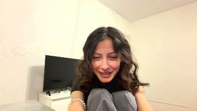 MimiGiardino webcam model stream image
