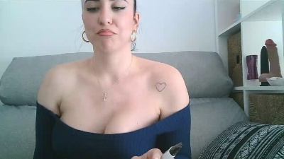 LeilaCG28 webcam model stream image