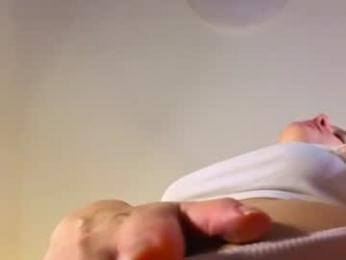 hadleynichols webcam model stream image