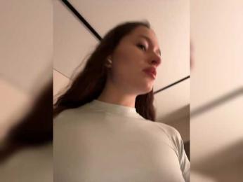 whiteTEA webcam bongacams model stream image