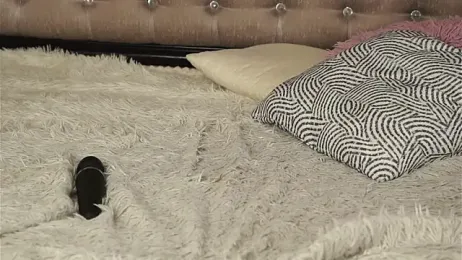 AmiLewis webcam model stream image