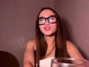 DaliaTronstad webcam model stream image