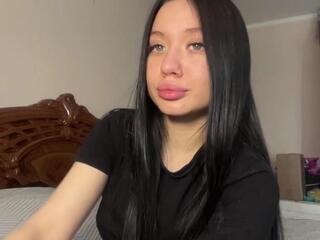 Chantay Bartosh webcam model stream image