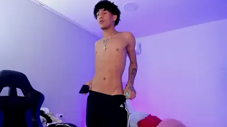NoahBull19 webcam model stream image