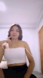 Moon6744 webcam cam4 model stream image