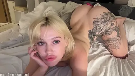 Golden_Aline webcam stripchat model stream image