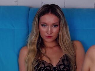 Mia Nix webcam model stream image