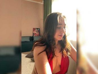 sweetie webcam bongacams model stream image