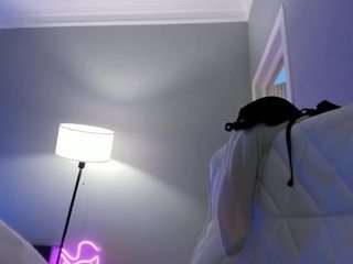 akura011 webcam model stream image