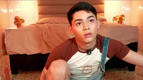 Maxi_little webcam model stream image