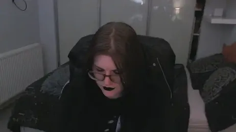 GothSuccubusBabe webcam model stream image