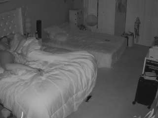 voyeurcam-house-charleys-room webcam model stream image