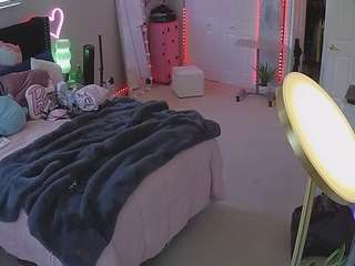 voyeurcam-house-charleys-room webcam camsoda model stream image